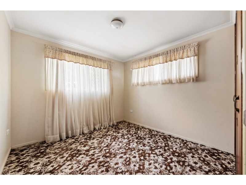 1/4 Clive Crescent, Darling Heights QLD 4350