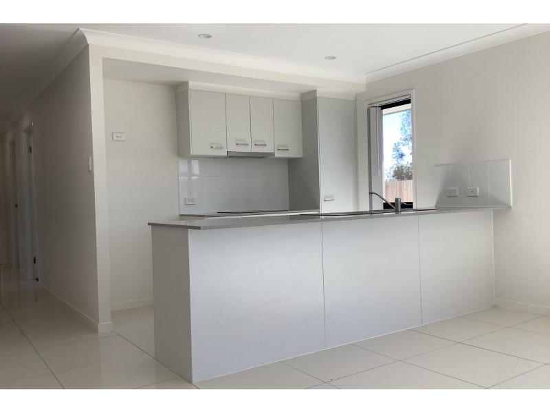 1/27 Harrow Street, Cambooya QLD 4358