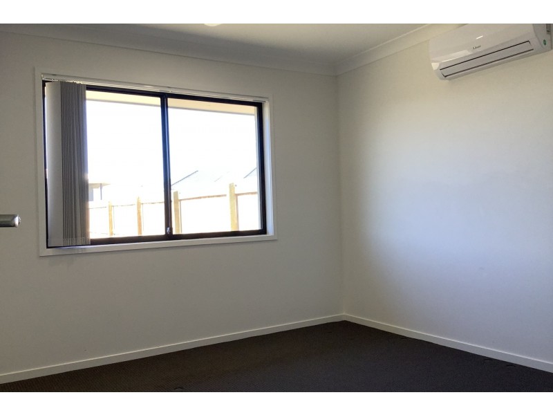 1/27 Harrow Street, Cambooya QLD 4358