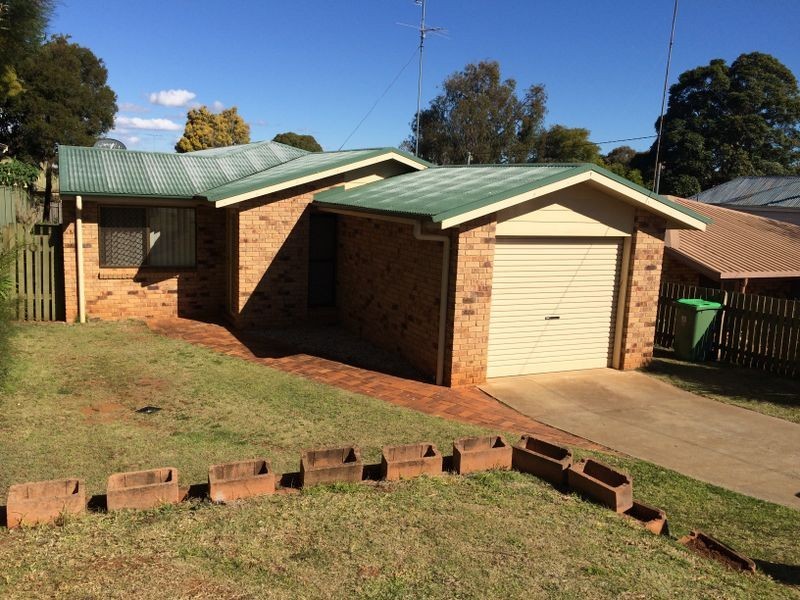 9 Bruntnell Street, Kearneys Spring QLD 4350