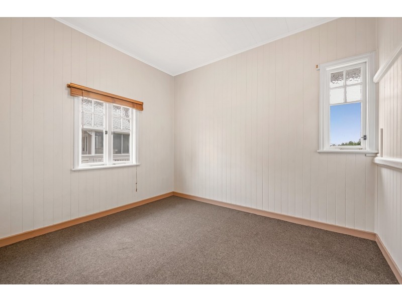 7 Charlotte Street, Newtown QLD 4350