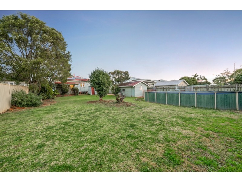 7 Charlotte Street, Newtown QLD 4350