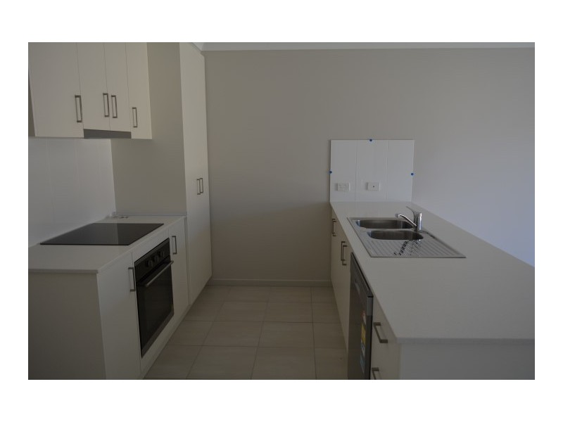 2/4a Sophia Crescent, Cotswold Hills QLD 4350