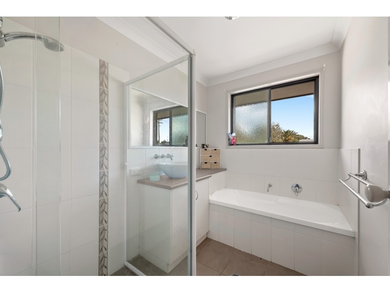 58 Geraghty Street, Cecil Plains QLD 4407