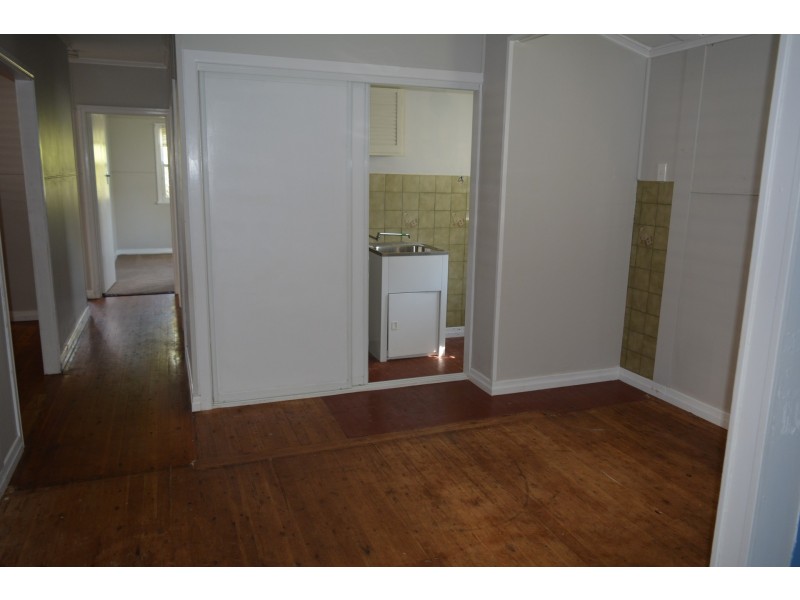 3a Chamberlain Street, North Toowoomba QLD 4350
