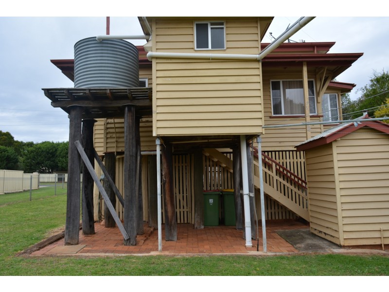 15 Kenilworth Street, North Toowoomba QLD 4350