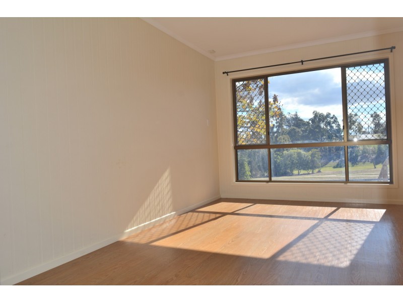 20 Smart Drive, Darling Heights QLD 4350