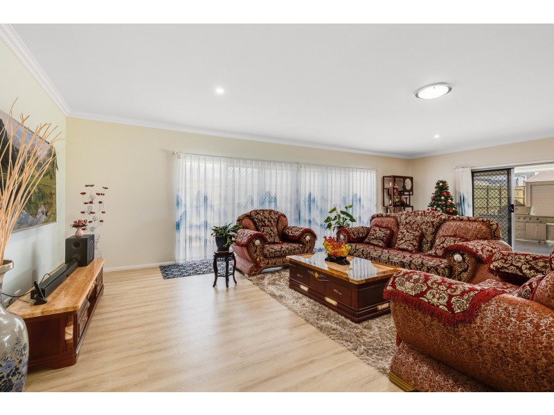 38 Gwenda Drive, Westbrook QLD 4350