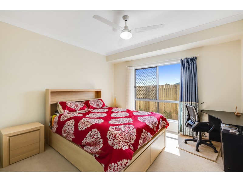 38 Gwenda Drive, Westbrook QLD 4350