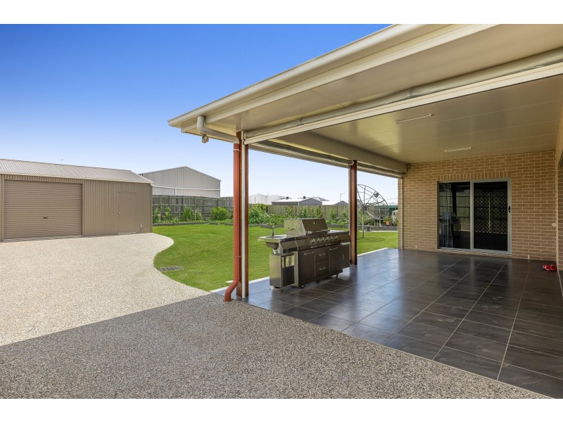 38 Gwenda Drive, Westbrook QLD 4350