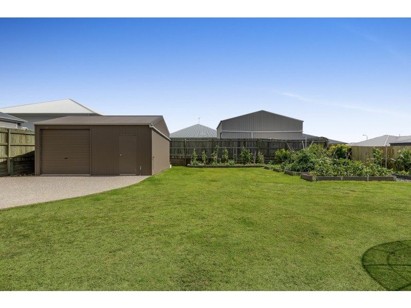 38 Gwenda Drive, Westbrook QLD 4350