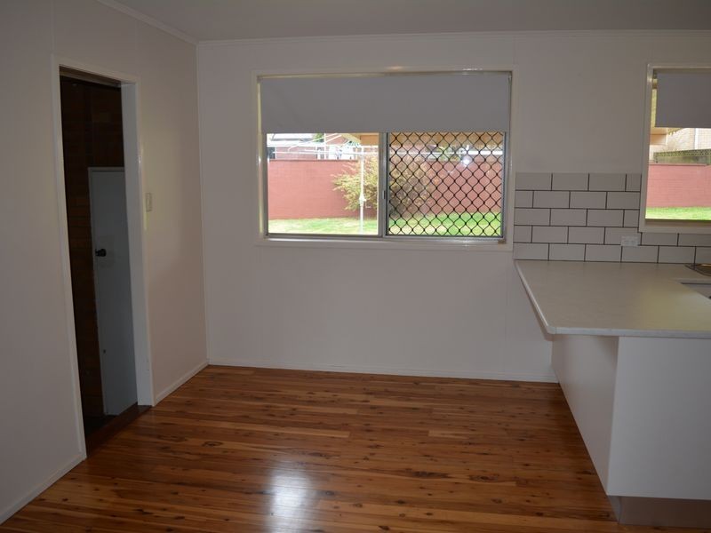 11 Raelyn Street, Centenary Heights QLD 4350