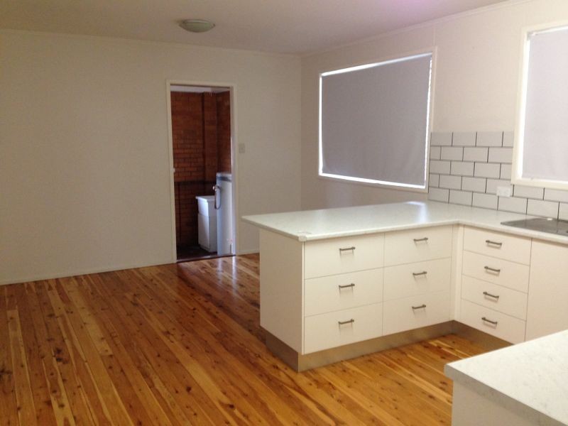 11 Raelyn Street, Centenary Heights QLD 4350