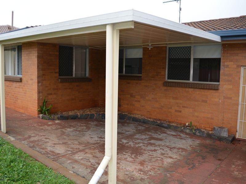 11 Raelyn Street, Centenary Heights QLD 4350