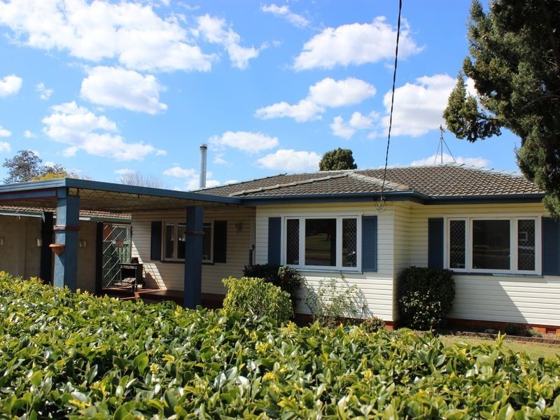 254 Tor Street, Rockville QLD 4350