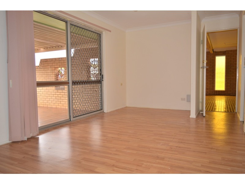 5 Camellia Court, Darling Heights QLD 4350