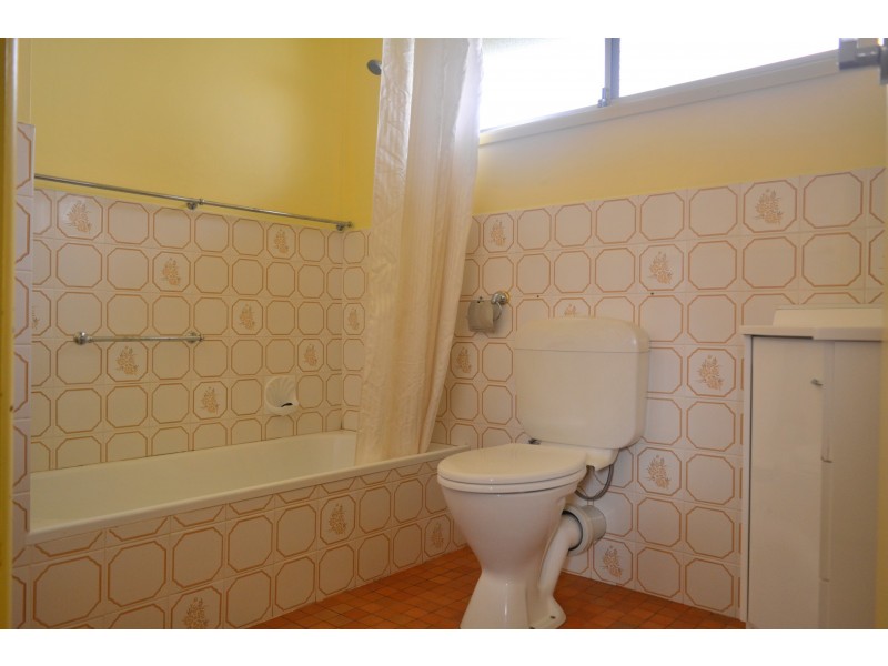 5 Camellia Court, Darling Heights QLD 4350
