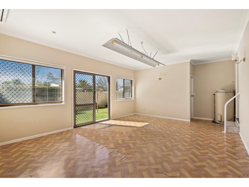 23 Rome Street, Newtown QLD 4350