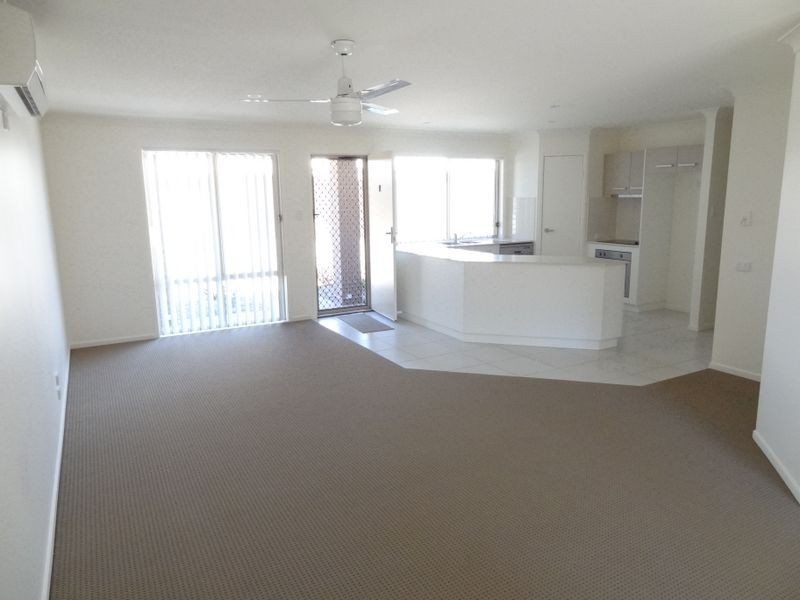 8/98 Main Street, Westbrook QLD 4350