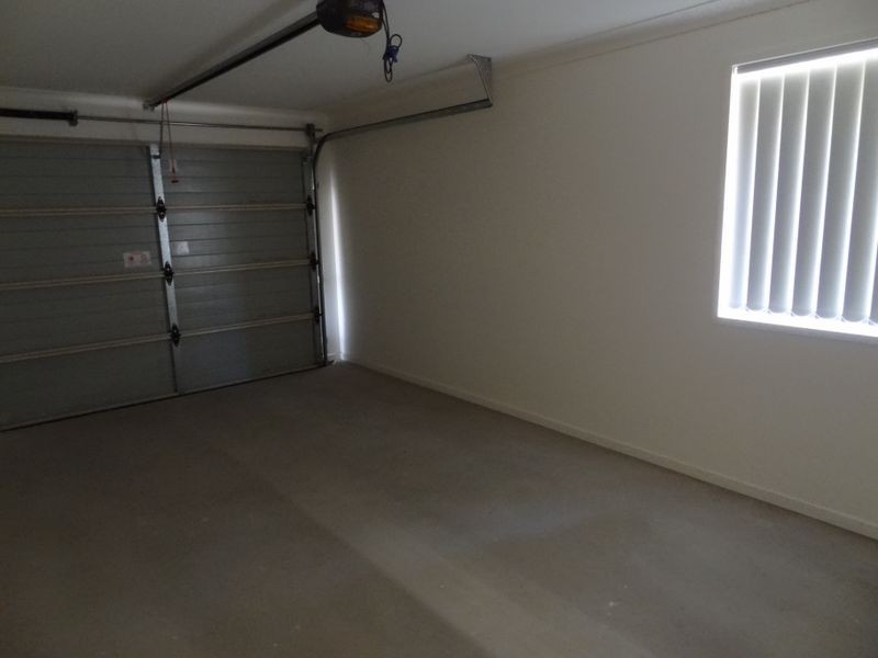 8/98 Main Street, Westbrook QLD 4350