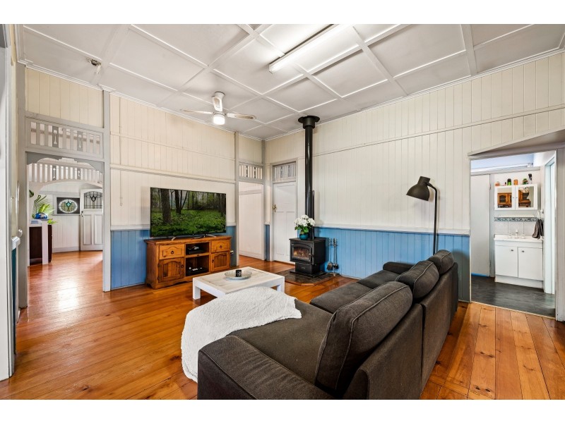 172 Taylor Street, Newtown QLD 4350