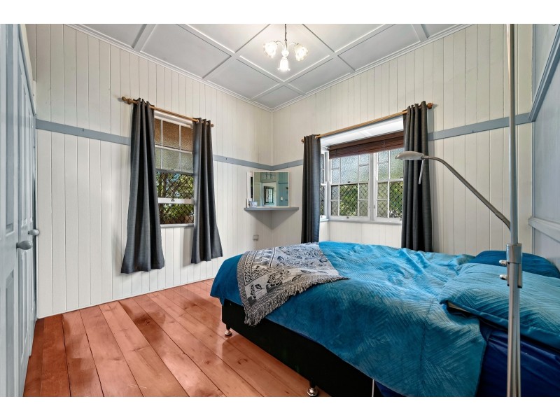 172 Taylor Street, Newtown QLD 4350