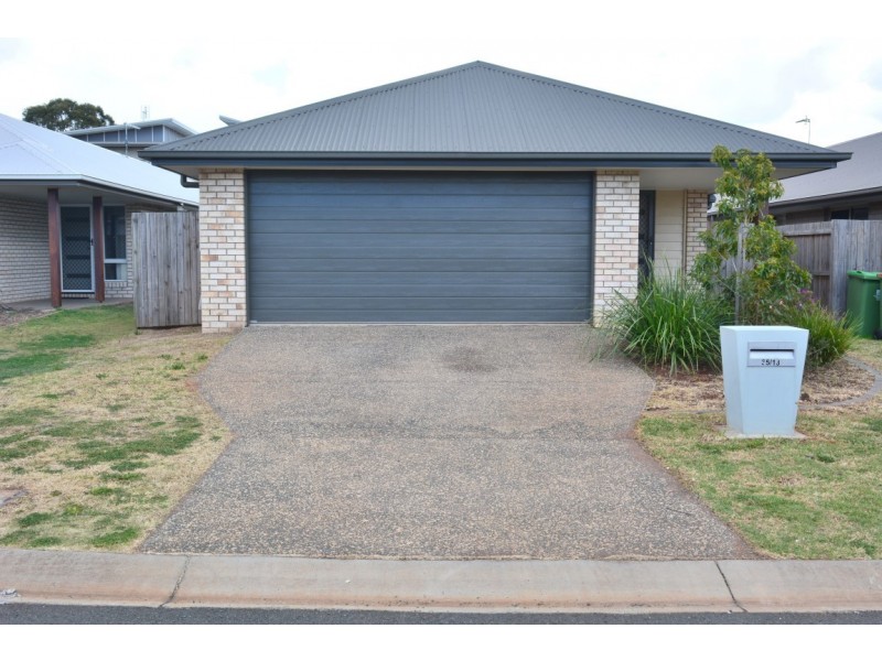 35/13 Andersson Court, Highfields QLD 4352