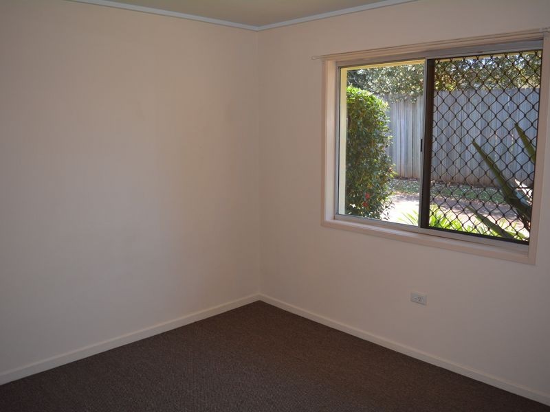 3/2 Faith Street, Centenary Heights QLD 4350