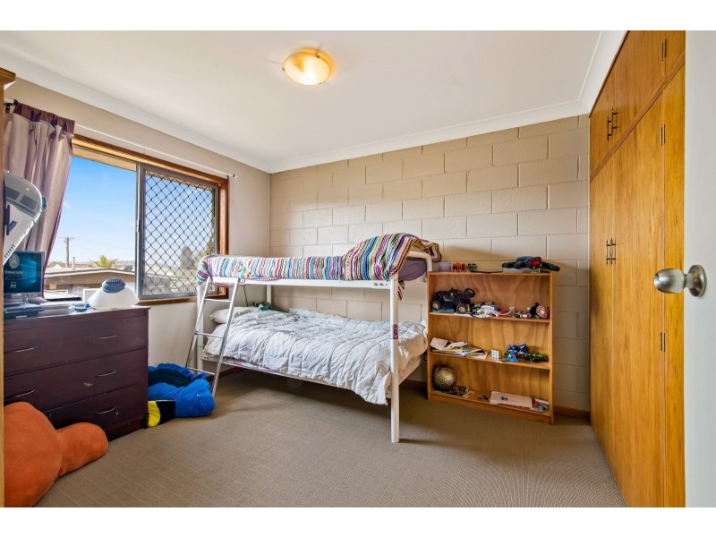 3/9 Whitefriars Street, Rockville QLD 4350