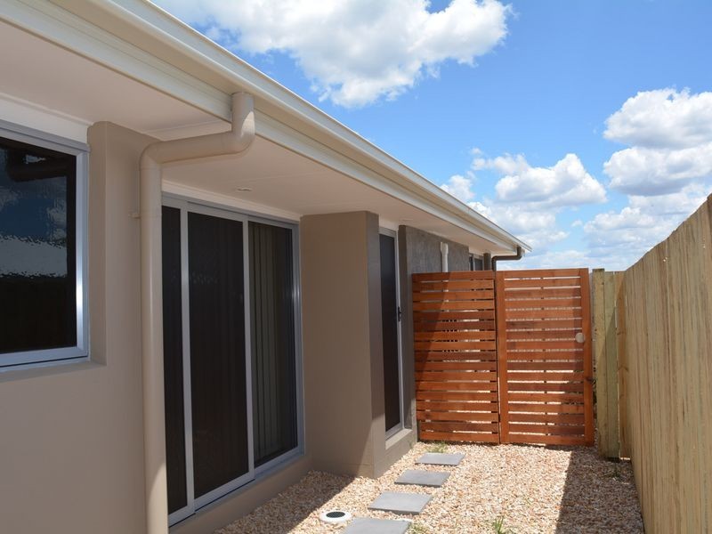 2/11 Carlin Street, Glenvale QLD 4350