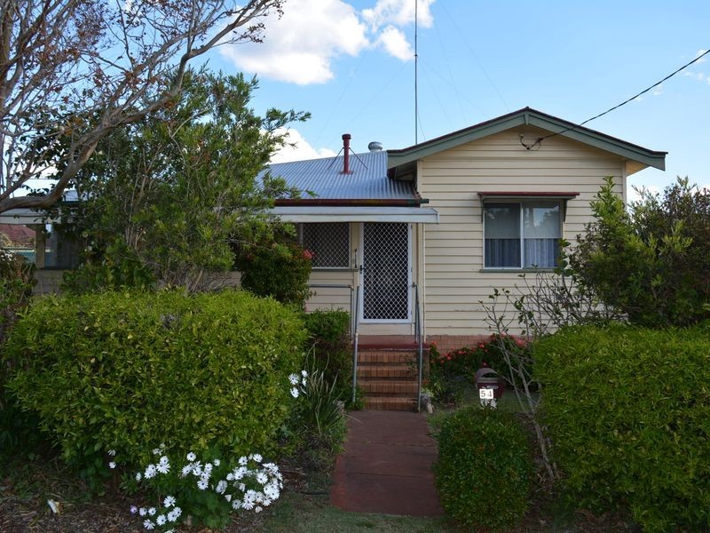 54 Crown Street, Rangeville QLD 4350