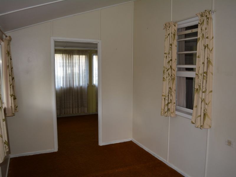 54 Crown Street, Rangeville QLD 4350