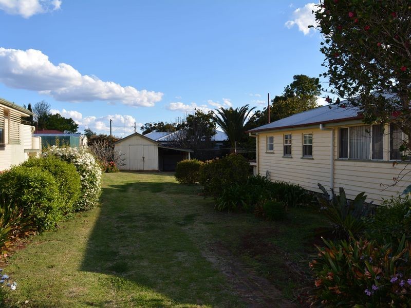 54 Crown Street, Rangeville QLD 4350