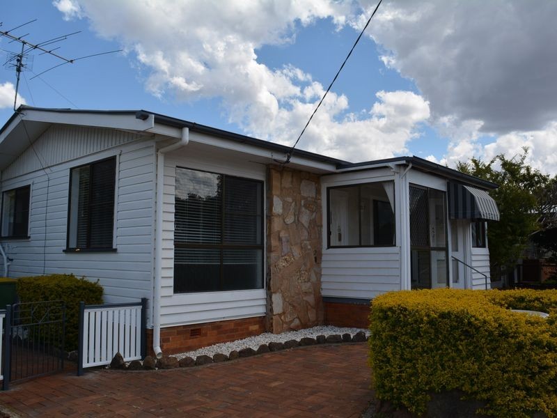 4 Wombyra Street, Newtown QLD 4350