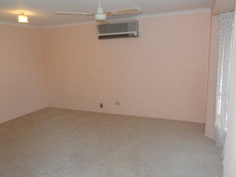 32 Riethmuller Street, Kearneys Spring QLD 4350