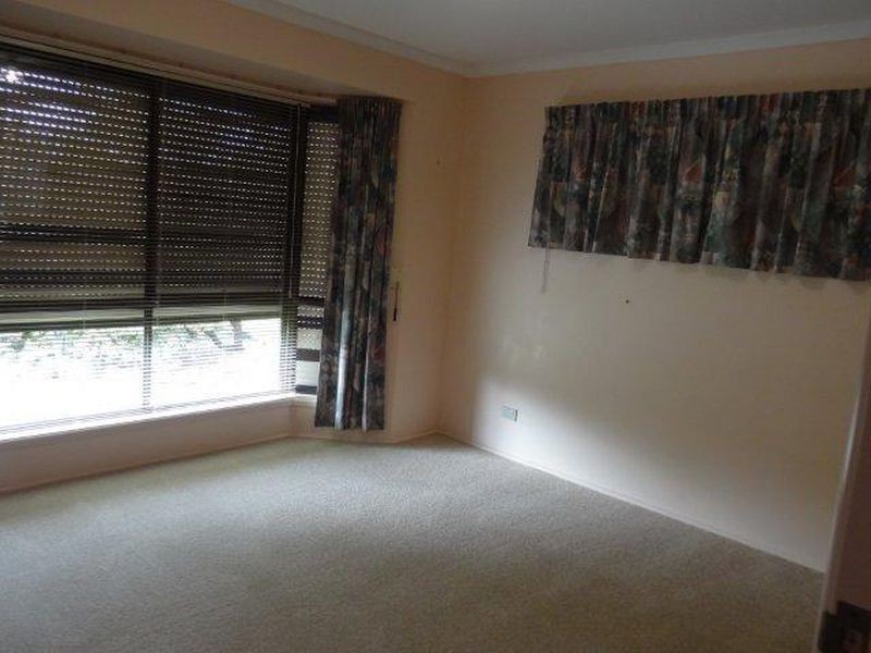 32 Riethmuller Street, Kearneys Spring QLD 4350