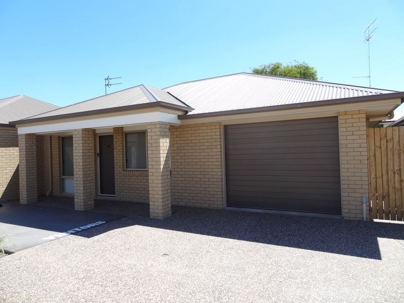 10/98 Main Street, Westbrook QLD 4350