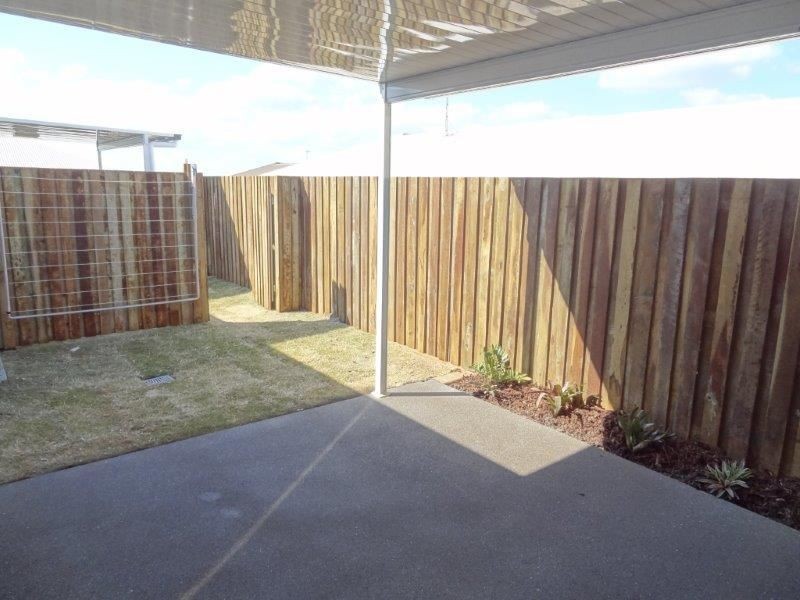 2/9 Sunning Street, Kearneys Spring QLD 4350