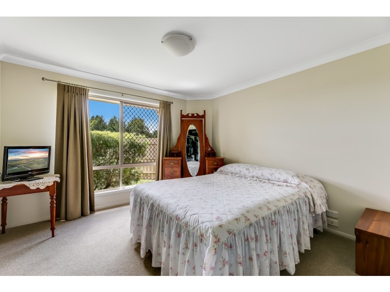 1/13 High Court Drive, Wilsonton Heights QLD 4350