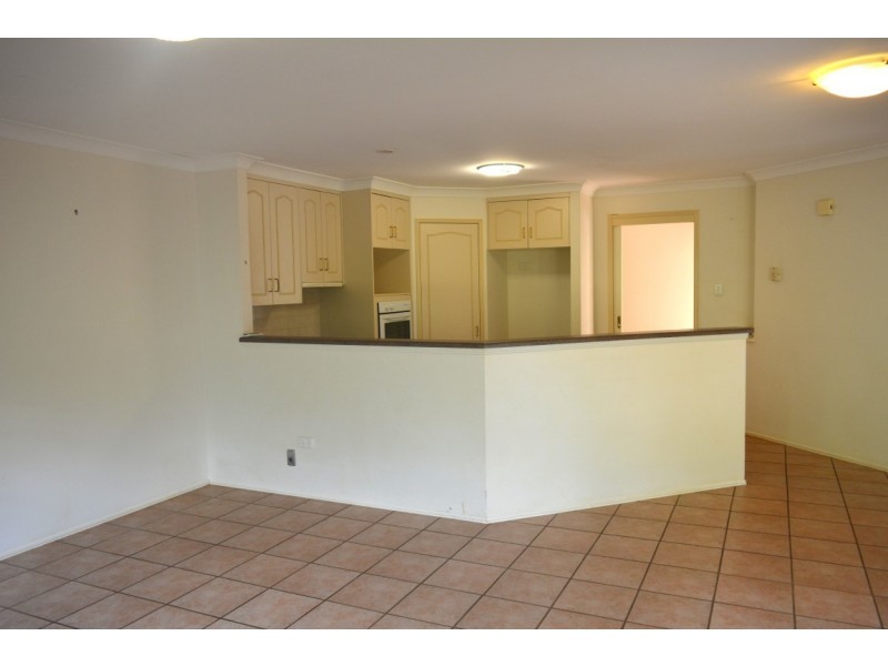 20 Paddington Court, Middle Ridge QLD 4350