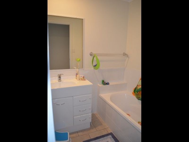 4/14 Uni Plaza Court, Kearneys Spring QLD 4350