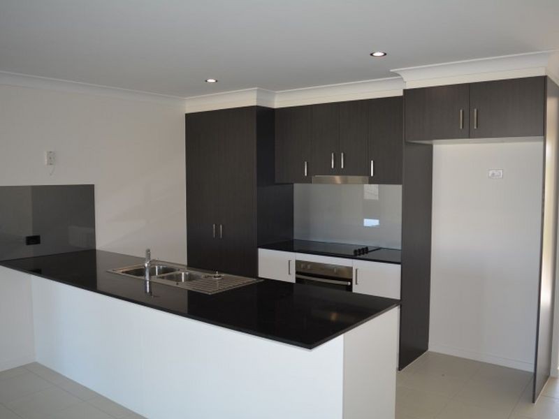 28 Wandoo Crescent, Westbrook QLD 4350