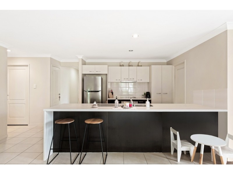 1/14 Alpine Court, Cranley QLD 4350