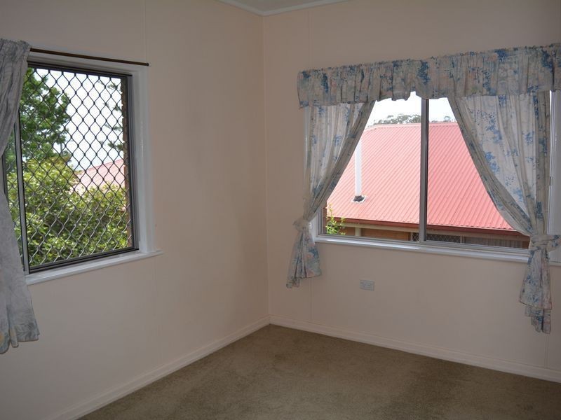 12 Perth Street, Rangeville QLD 4350