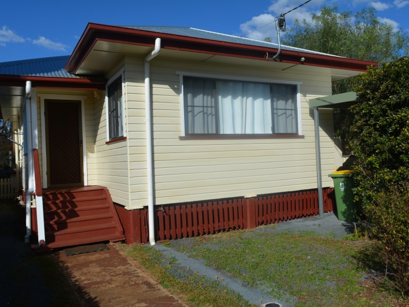 8A Bothwell Street, Newtown QLD 4350