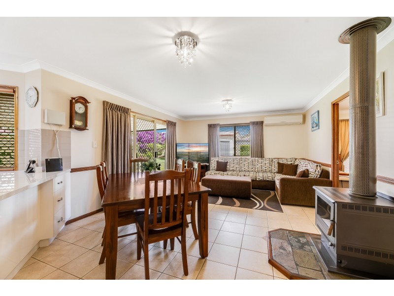 12 Malt Court, Kearneys Spring QLD 4350