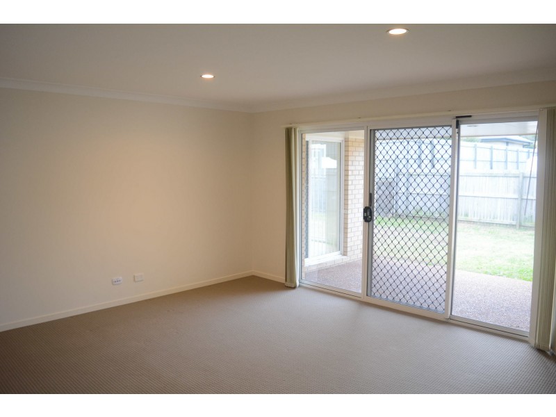 1 Gaudron Close, Wilsonton Heights QLD 4350