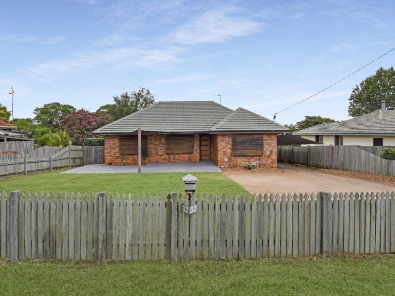 32 Long Street, Rangeville QLD 4350