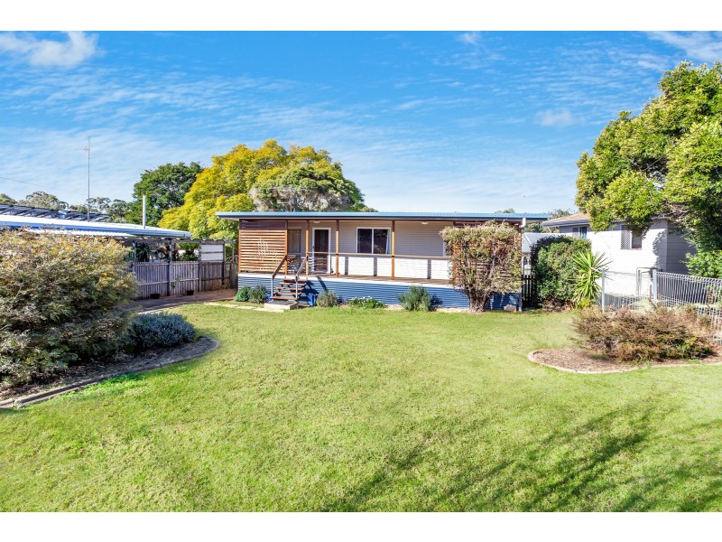 32 Skehan Street, Centenary Heights QLD 4350