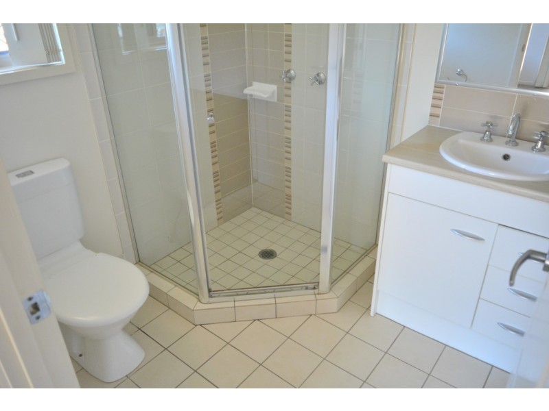 4 Paige Place, Helidon QLD 4344